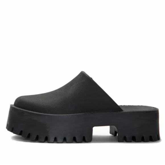 Jeffrey Campbell Black Platform Mules with Lug Sole - Picture 1 of 5